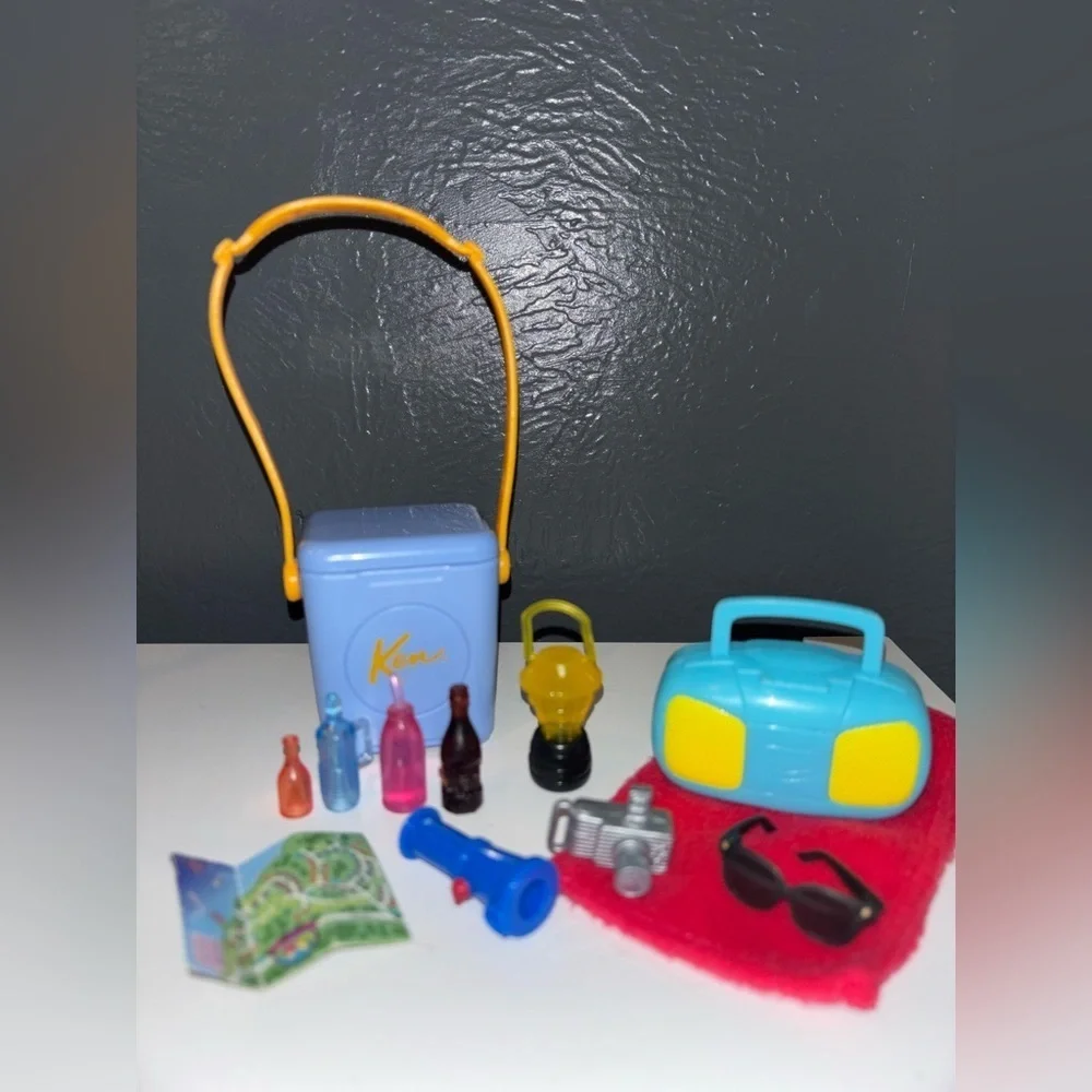 Barbie  Beach Outdoor Accessories 12 Pieces